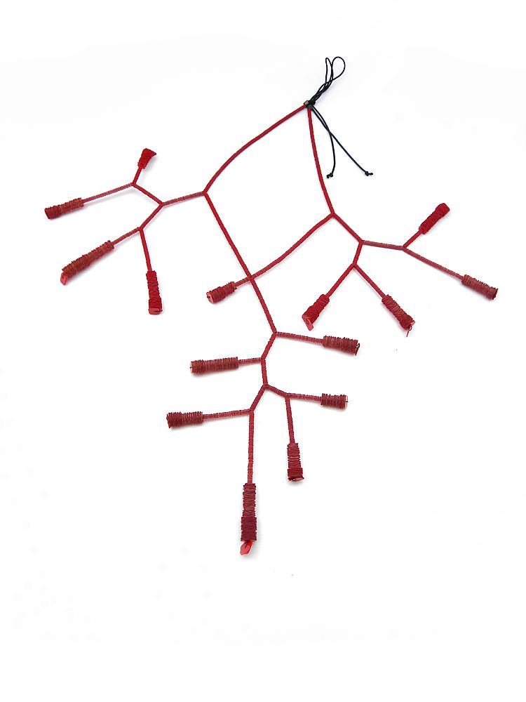 C5A - Tre fuscelli con gemme rossa
